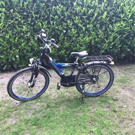 Charmante Woning Op Rustig Park Met Fietsen Epe Exterior photo
